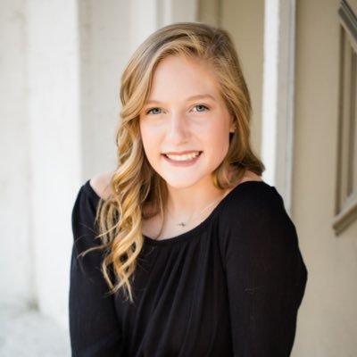 livia09892715's profile picture. 