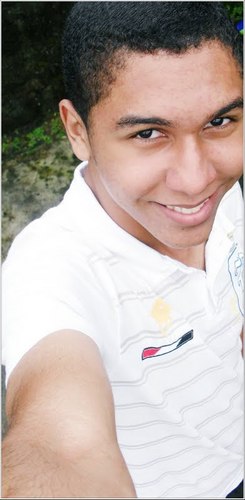 escrevo pq naum consigo me calar e necessito me expressar..