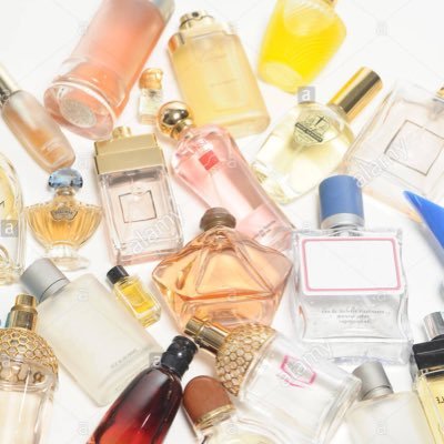 Reviews on fragrances that have similar notes to the more expensive/well known frags