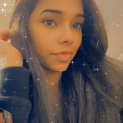 MSD20 | FAU26 |🇺🇸🇻🇪|Graphic design “A chill girl that doesn’t take shit from anyone”