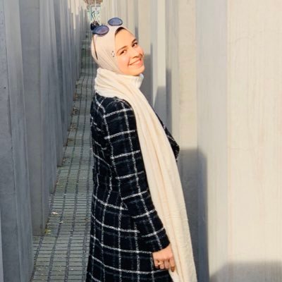 Immunology & Cancer Immunotherapy Researcher at UOB. Biomedical Science graduate. Scientist🔬, Poet 🖋 Artist and much more ...