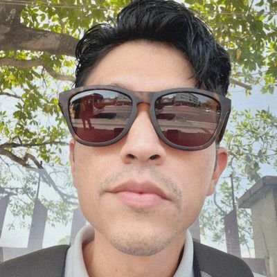 borissuarez82's profile picture. todo sucede por alguna razon...