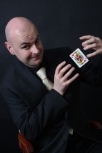 First class professional magician and magic circle member available for weddings, parties and corporate events throughout the UK and abroad.