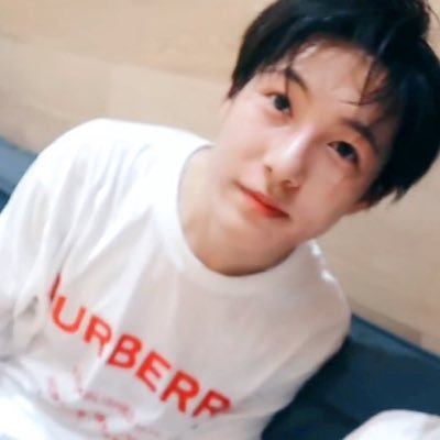 lllukxrnrj's profile picture. 