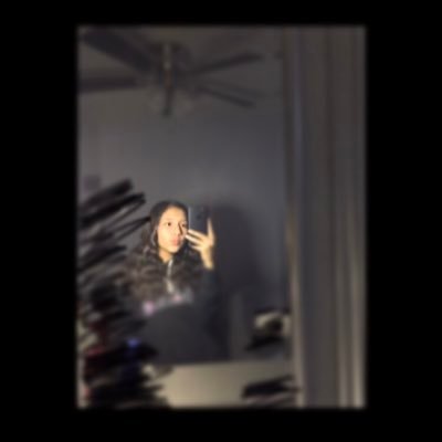 XimenaM23590985's profile picture. 