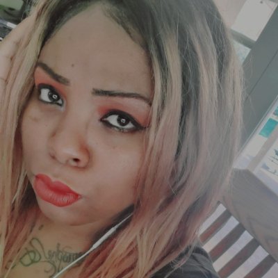 KhadijahSays's profile picture. simply unforgettable. peacenlove