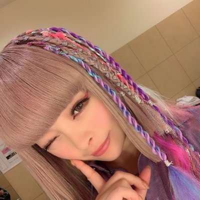 Sekai No Kpp On Twitter Pamyurin 歩くのいいけど 変なやついるかもだから気を付けてね きゃりーぱみゅぱみゅが節約生活 激怒の母親からタクシー禁止令も Ldnews Https T Co 1tt74kzjd0