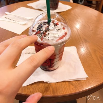 momomomo_nnxx's profile picture. 