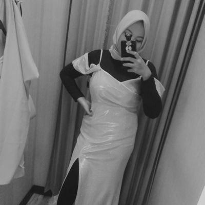 Rismasafitra1's profile picture. pengen punya anak kembar biar kayak mamanya