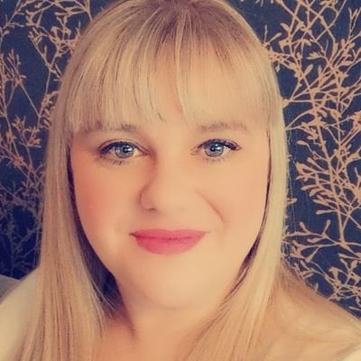 vicz100's profile picture. 