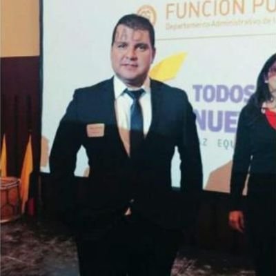 Abogado Especialista y Magister en Derecho Administrativo. Investigador. Docente Universitario. Asesor Jurídico.