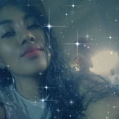 SOY ALEGRE , AMIGABLE Y CARIÑOSA