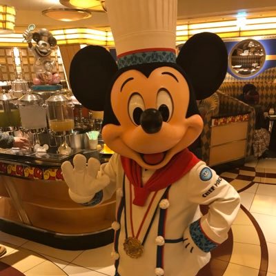 ゆうちゃん イン未定 على تويتر 夜勤です マルコマリナンジェリという男性は作詞作曲家であり東京ディズニーシーの15周年のテーマソング を手がけた人であり今行われているランドのジャンボリーミッキーも手がけた人でもあります