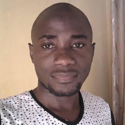 ingénieur en informatique et jeune entrepreneur