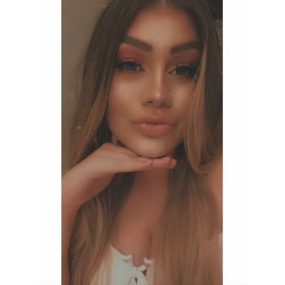 itsjustenebitch's profile picture. Young. Rich. &Flashy.