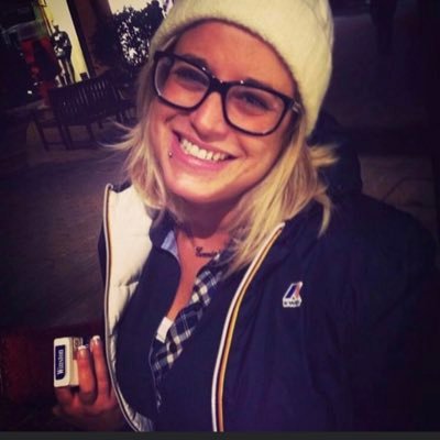 ErminiaSbarra's profile picture. Onorata di disubbidire al detto in #Valdichiana Style “màgnece el pane” ..perchè meglio fare la babysitter che la badante..tifosa viola sorcina verace e gattara