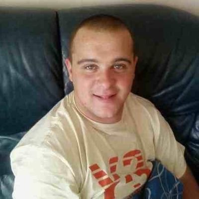 critch1984's profile picture. Fan of @wolvesrl and @seahawks