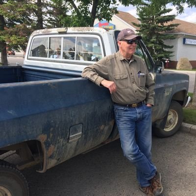 LaurieG25092872's profile picture. Boomer; knuckle dragging, mouth breathing, un-retired lawyer.