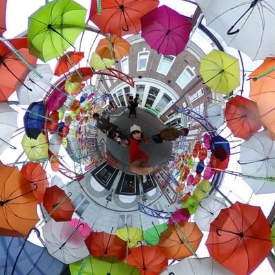 aki_chaya's profile picture. Webエンジニアやってます。
AWS歴がもうすぐ10年。Azureも浅く触ってます。
バックエンドもフロントエンドも、どっちもやりたいから、どっちもやるスタンス。
アジャイル開発も10年くらいやってます。
大規模スクラム開発も経験アリ。
VR、AR、MRもちょこっと興味あり。