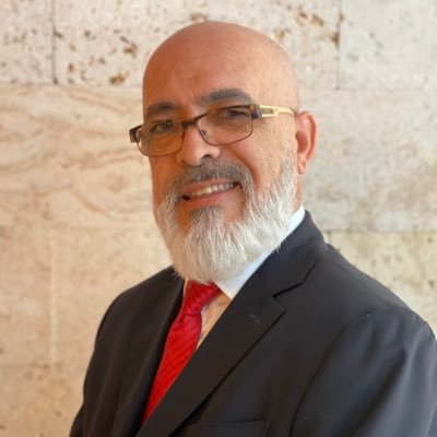 Ángel Martínez Doctorado en Criminología, Periodista, Escritor, Detective Internacional, Presidente Organización Inteligencia De EEUU oficinas en Washington.