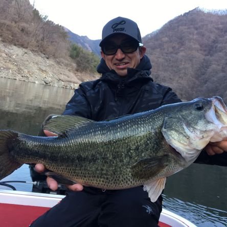 kannakomaniac's profile picture. 初めまして関東でもタフレイクと知られる神流湖で17ftバスボートを使ったバスフィッシングガイドをしています。

インスタグラム・Facebook・You Tubeで神流湖情報も更新しているので神流湖釣行に行かれる際は参考にしてみて下さい。
https://t.co/McMNuPdpTZ