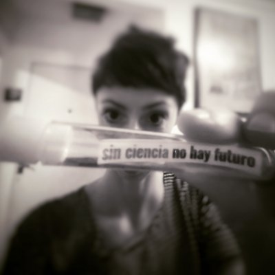 xulimo's profile picture. Dudo, luego existo. 
Biologa y comunicadora de las ciencias. -pachi y gachi salieron del grupo-