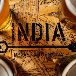 INDIA® Bar y Cervecería esta ubicado en el corazón de Buenos Aires, lleno de historias y distinto a todos los que conoces.