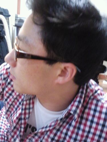 movemove99's profile picture. 