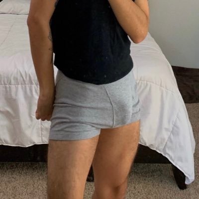 gayoftheday1's profile picture. Horny 😈