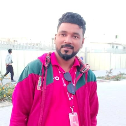 Farzathklmgmai1's profile picture. smart