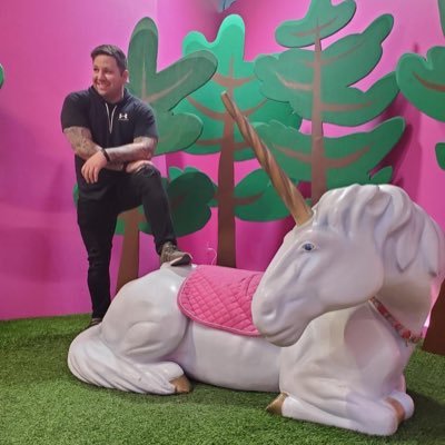 DatKloud7HVN's profile picture. Gamer // Tattoos // Fitness // now add to the list, Streamer....then burn the list. In a safe manner though, please. https://t.co/pKOtIxNHUw