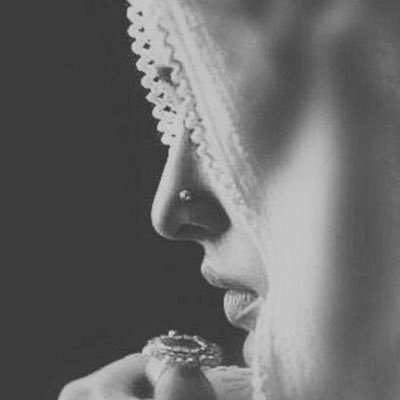 27saron1987's profile picture. لاعزيز ينسى لو مر على وفاته الف سنه.. /حتى حين نعود ..نعود لكن شيء منا يذهب'/ لاتثق باحد فالكل لايدووم …