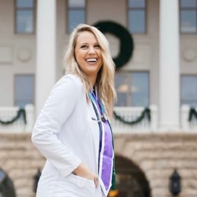 sarraabeara's profile picture. pediatric nurse // wife