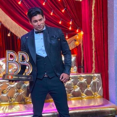 “छोटी सी ज़िंदगी है हंसकर जियो, क्योंकि लौटकर यादें आतीं हैं, वक्त नहीं”