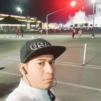 CharlieBrowm5's profile picture. 