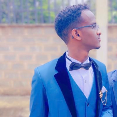 azadiano's profile picture. 