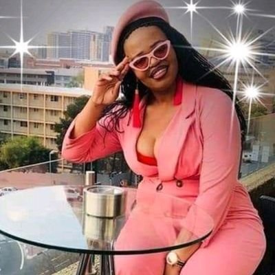 tkmbete's profile picture. What you see is what you get!!
Ndingu gqada mbekweni wethu kodwa ndiqave nje for ndingagilwa ziimoto