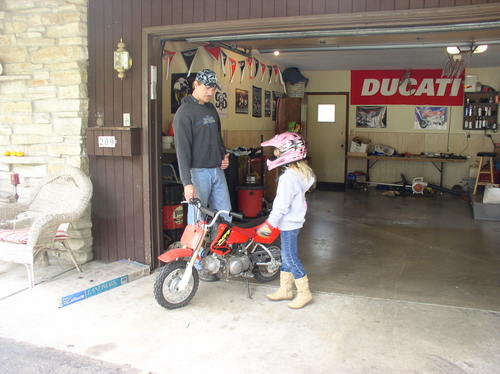 VrodMaster's profile picture. Husband and father of 3 children. Love mostly anything with an engine. Especially motocross!