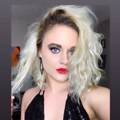mkpitch98's profile picture. 📍Vegas Baby | Find me dancing on the STAGE, BIKE, or MAT   🧘🏼‍♀️ 🚲 💃🏼