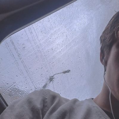 zlobr31's profile picture. 