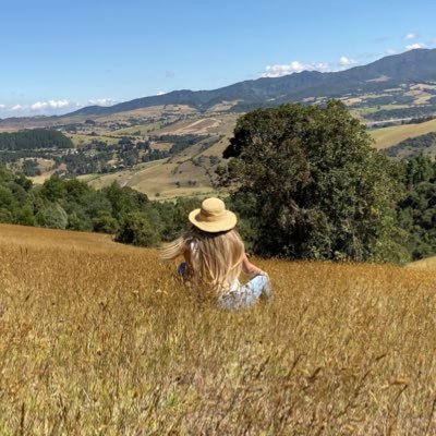 Jennife10976348's profile picture. 