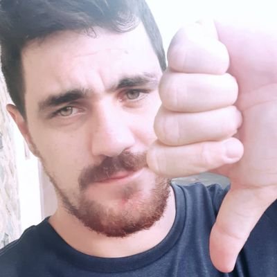 Meu nome?
Ixuruuu!
Perfil voltado para Gameplays bem bostas, catioros e outras porcarias. Obrigado!