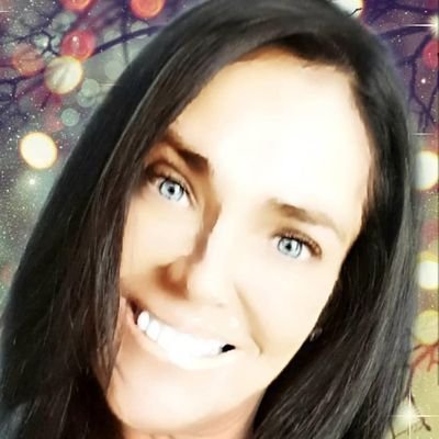 mechellenashgm1's profile picture. Loving What Is