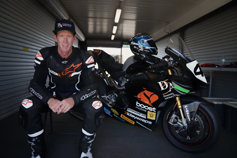 The official Twitter stream for Australian motorcycle racer Wayne Maxwell