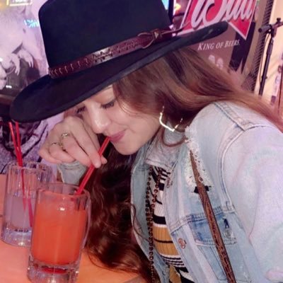 Profile Picture of Torrr (@ToriEstaCox) on Twitter