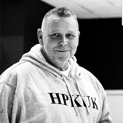 Proud member of the original, official and legitimate HPKUK transforming kitchens throughout the UK