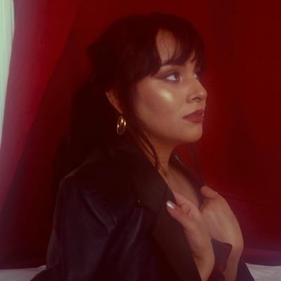 AnaleseNajera's profile picture. sensitive ass