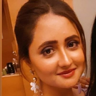 SeemaSi60000's profile picture. Backup account @wRashami