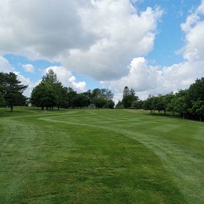 Goring & Streatley Golf Club, est. 1895. Harry Colt designed course. From the greenkeepers view ⛳