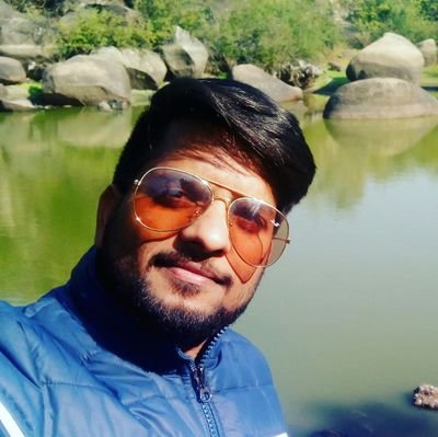 अल्लहड़ सोंच / बेलगाम बोल / ना अंधभक्त हूँ ना चमचा / हिंदुस्तानी / राष्ट्रविरोधी दूर रहें / इंजीनियर / हिंदी में लिखता और बोलता हूँ